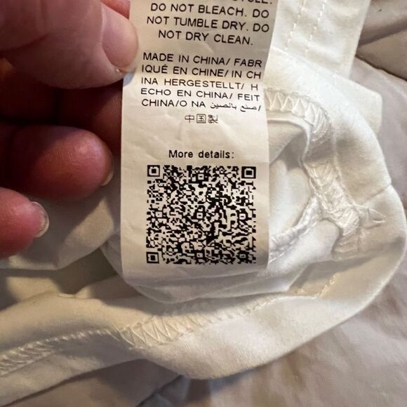 SHEIN Los Angeles Crop Top - Picture 6 of 6